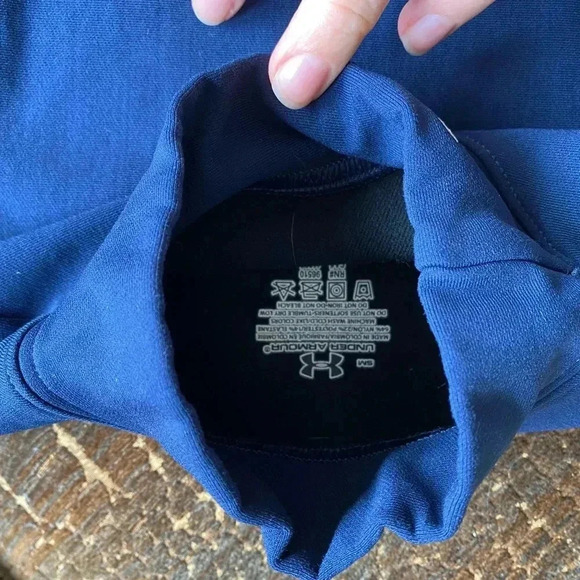 Under armor Men’s XS long turtle neck outdoor thermal snow cold weather - Picture 3 of 3